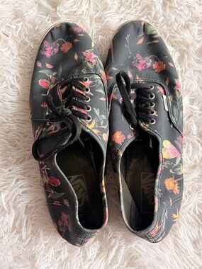 Vans Black Floral Low-Top Lace-Up Sneakers